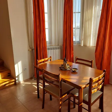 Apartment Three-bedroom In The Beautiful Pinerose Bansko
