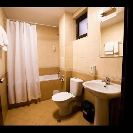 Three-bedroom In The Beautiful Pinerose Апартаменти Бансько